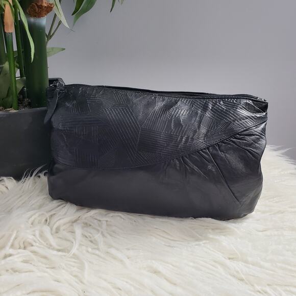 Toni Vintage 80s Black Genuine Leather Clutch - Picture 1 of 8